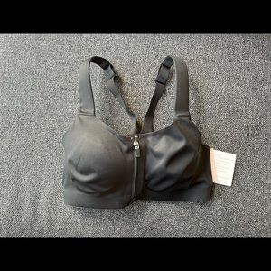 •Victoria’s Secret Incredible Knock-Out Ultra Max Bra•